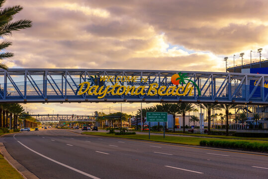 Daytona Beach, Florida, USA - January 9, 2020 : Welcome sign located at the Daytona International Speedway. This race track is the home of the Daytona 500, the most famous race in NASCAR.