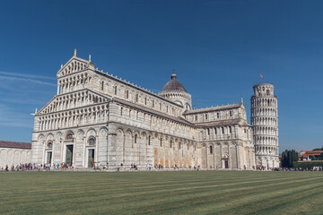 Fototapeta premium Cathedral and Leaning Tower of Pisa, Tuscany, Italy, Europe