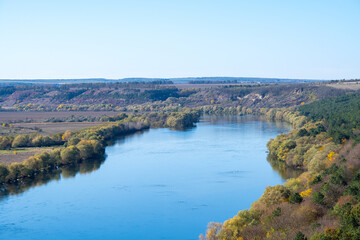 Fototapeta na wymiar autumn landscape of the Dniester river