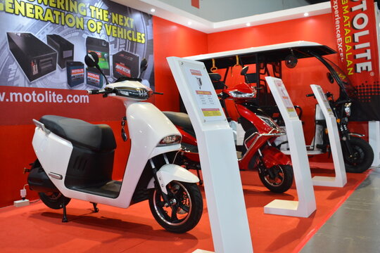 "Gogo Bilder – Durchsuchen 10,445 Archivfotos, Vektorgrafiken und ...