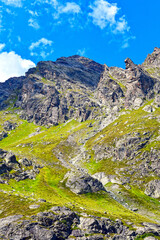 Das Lareintal mit dem Larainkamm in Tirol (Österreich)