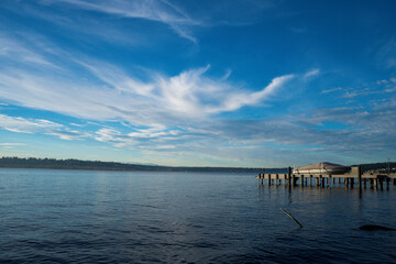 Fototapeta na wymiar pier at the lake
