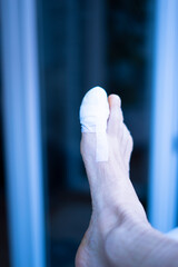 Foot big toe bandage injury