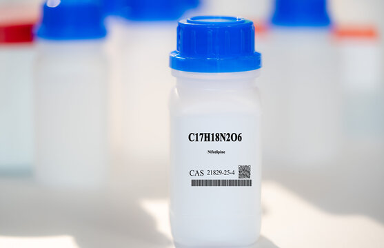 C17H18N2O6 nifedipine CAS 21829-25-4 chemical substance in white plastic laboratory packaging