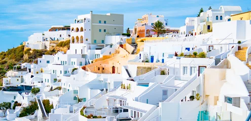 Fototapeten view of the oia village and on the Greek island of Santorini © luchschenF