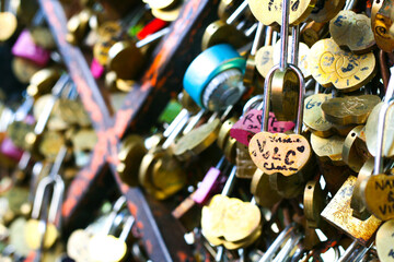 Love locks in Paris. A tradition and love symbol.  - obrazy, fototapety, plakaty