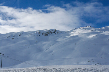 Fototapeta na wymiar Alps in Val Senales overview on sunny day