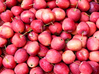 red apples in a market