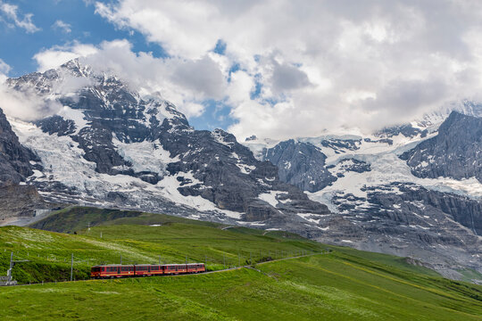 Mountain railway below the Eiger