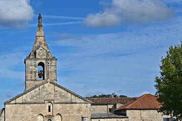 Fototapeta na wymiar Arles, la Chiesa di Notre-Dame-de-la-Major - Provenza, Francia