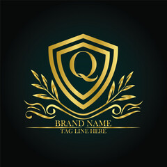 Q luxury letter logo template in gold color. Elegant gold shield icon. Premium brand identity emblem. Royal coat of arms company label symbol. Modern vector Royal premium logo template vector