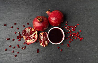 Pomegranate Sauce, Sirup, Dressing, Red Ripe Fruit Syrup with Red Ripe Whole Fruit Group