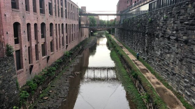 Georgetown Canal Jogger