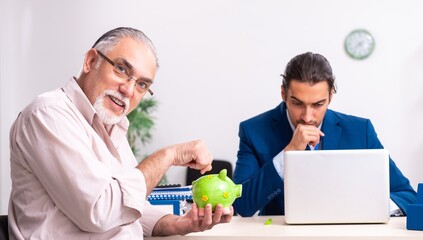 Financial advisor giving retirement advice to old man