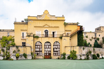 Facade and inside of the eighteenth-century Real Albergo dei Poveri from the Real Orto Botanico, Napoli.
