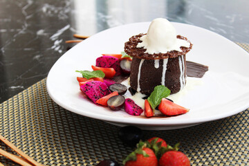 chocolate cake with ice ceam