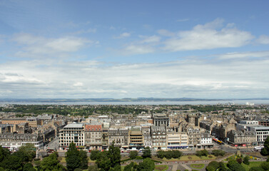 Fototapeta na wymiar Edinburgh view- princess street