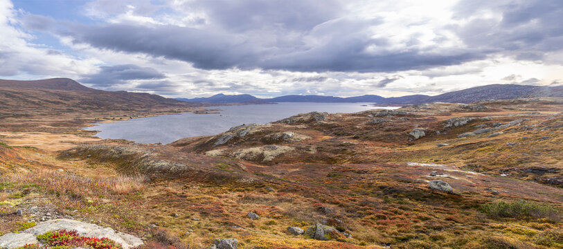 Vinstre is a lake in Innlandet county, Norway.