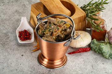 Chicken liver in cream sauce