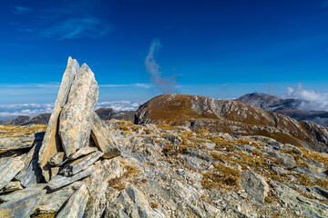 Trekking autunnale in Valle Ellero, cuore delle Alpi Marittime, tra la Cima delle Saline e la Vetta...