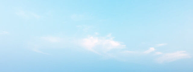 Obraz premium The white blue sky watercolor smoke cloudy sea beach pattern underwater image wallpaper background modern summer template offer page use canvas banner marketing purpose use tiles marble tiles use