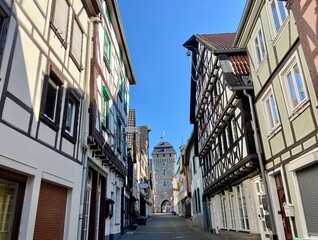 Fototapeta na wymiar street in medieval Linz am rhein