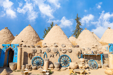 Traditional conical houses of Harran, Sanli Urfa, Turkey - obrazy, fototapety, plakaty