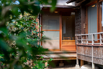 Fototapeta na wymiar 日本家屋の外観、レトロな古民家