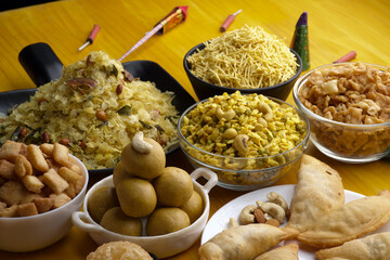 Diwali snacks Diwali faral Festival food items Festival snacks from Maharashtra