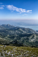 Naklejka na ściany i meble widok na góry Rumija i jezioro szkoderskie w tle, Czarnogóra, Montenegro, Europe