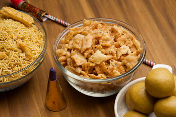 Diwali snacks Diwali faral Festival food items Festival snacks from Maharashtra