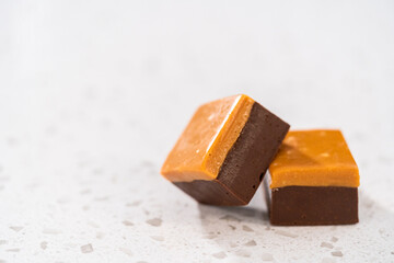 Caramel fudge