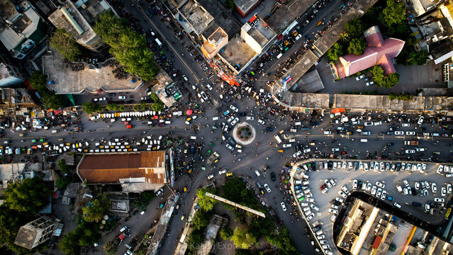 traffic in the city