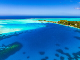 Obraz premium Bora Bora by drone, Feench Polynesia