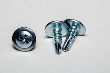 self drilling screws with hex head and phillips head for joining metals