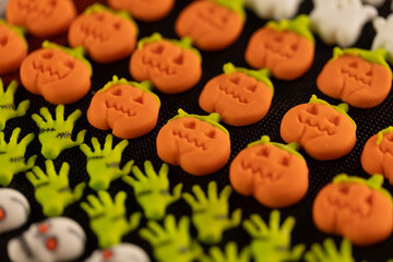 brigadeiro, chocolate, decoração, doces, fita, laço, dessert, sweet, candy, halloween, holiday,...