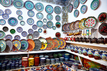 Decorative ceramic plates in Uzbekistan - obrazy, fototapety, plakaty