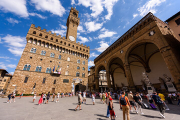 Florence, Italy - June 28, 2023: Florence, Italy from Piazza della Signoria with Palazzo Vechio - obrazy, fototapety, plakaty