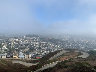 Vue panoramique de San Francisco dans la brume, Etats-Unis
