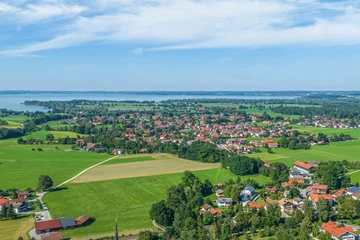 Foto op Canvas Panoramablick über die Ortschaft Feldwies zum Chiemsee © ARochau