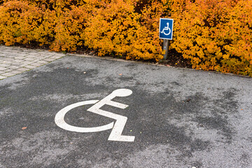 Parking for people with disabilities sign, disabled parking sign, handicapped parking sign  - obrazy, fototapety, plakaty