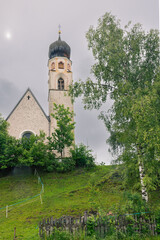 Fototapeta na wymiar Chiesa di San Costantino in South Tyrol