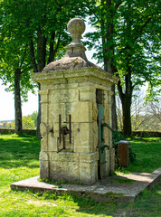 The well of the Mélusine tower, the tower of the early thirteenth century is said to have been built by the fairy Melusine, fortified town of Vouvant, Vendée, FRANCE.