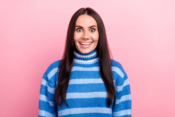 Portrait of impressed positive person beaming smile good mood cant believe knit turtleneck isolated on pink color background - obrazy, fototapety, plakaty