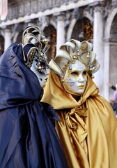 Personnes déguisées au Carnaval de Venise - Italie