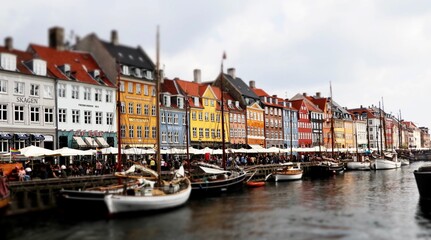 Fototapeta na wymiar Nyhavn : célèbre port de Copenhague, au Danemark 