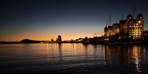 Fototapeta na wymiar Sunset at the bay of Oslo.