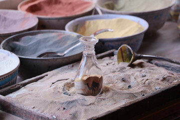 Dromadaire dans une fiole : souk de Petra en Jordanie