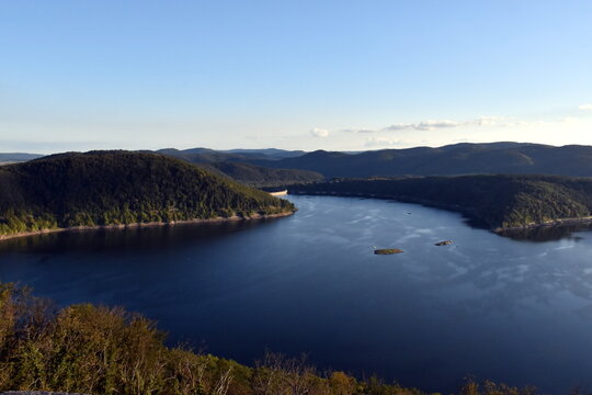 Der Edersee im Naturpark Kellerwald-Edersee