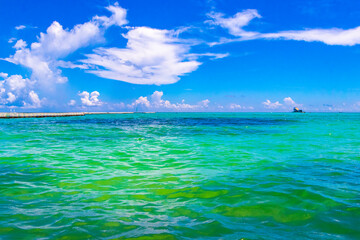 Fototapeta premium Tropical Caribbean beach clear turquoise water Playa del Carmen Mexico.